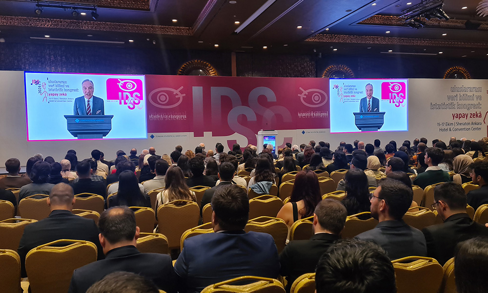 Veri Bilimi ve Yapay Zeka Kongresi’nde Dijital İkiz Şovu