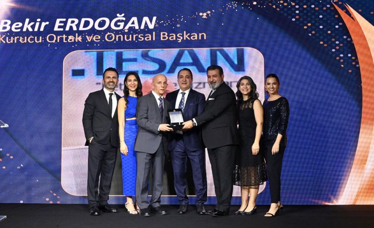 Tesan İletişim 44 yıllık teknoloji yolculuğunu kutladı
